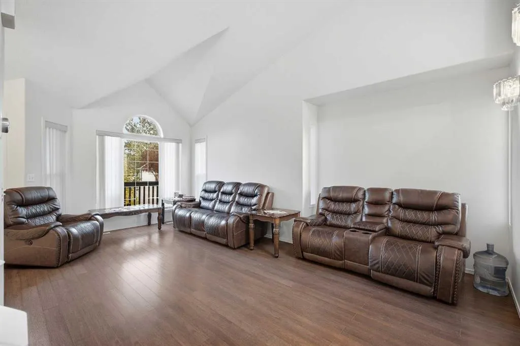 132 San Diego Green NE