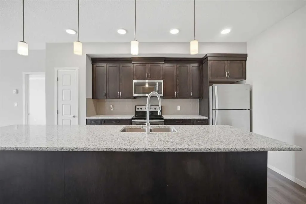 20 Seton Park SE #330