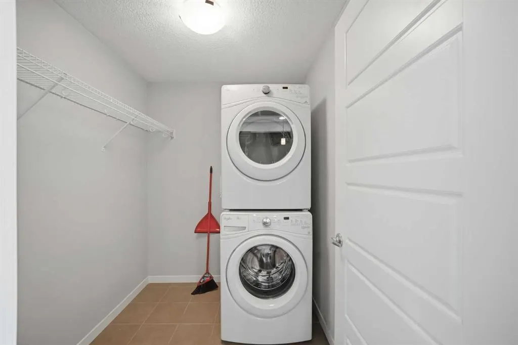 20 Seton Park SE #330