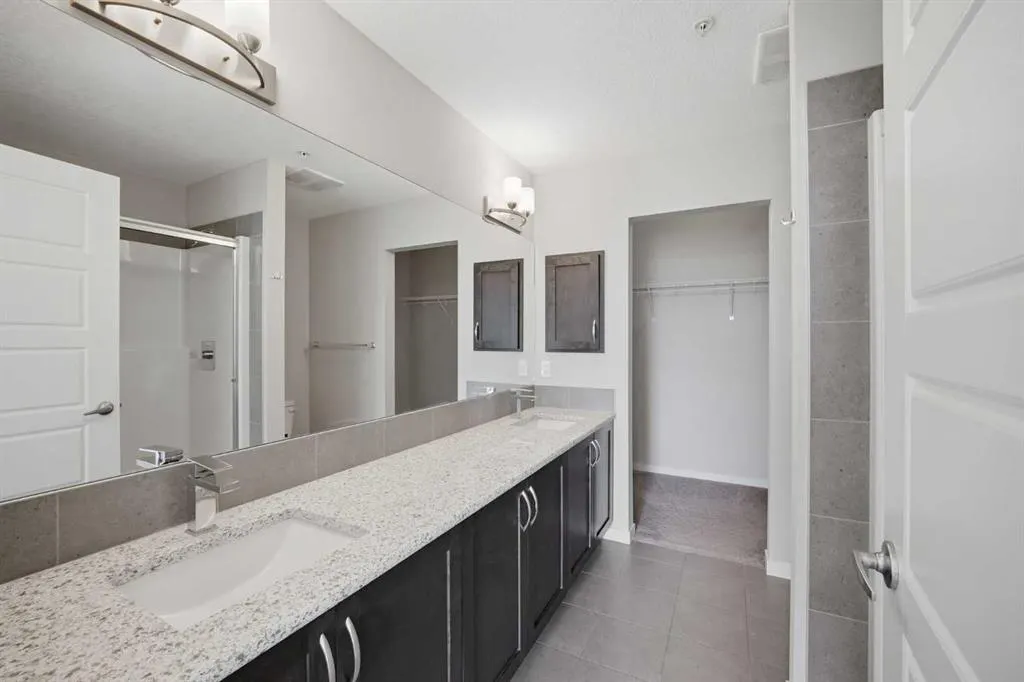 20 Seton Park SE #330