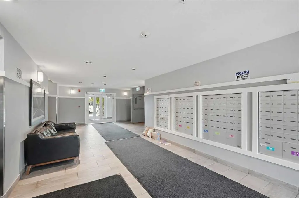20 Seton Park SE #330