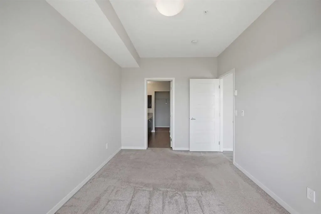 20 Seton Park SE #330
