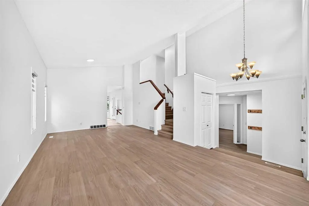 355 Millrise Drive SW