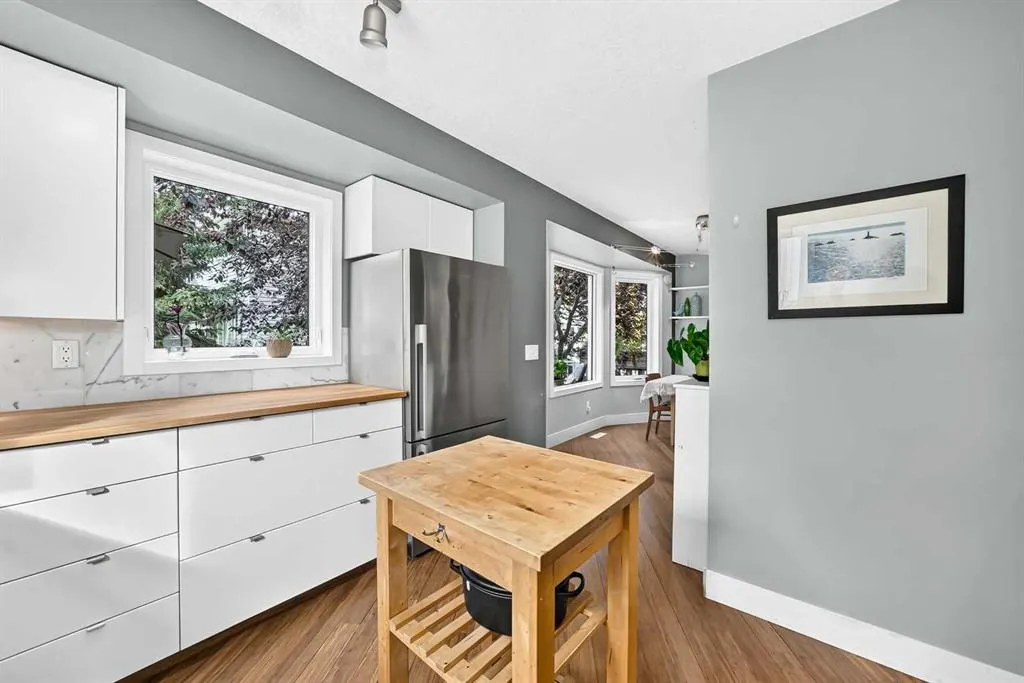 555 Killarney Glen Court SW