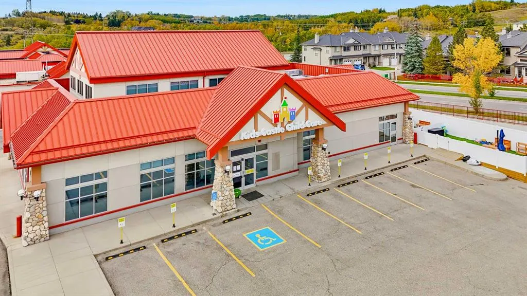 117 Rockyledge View NW #4