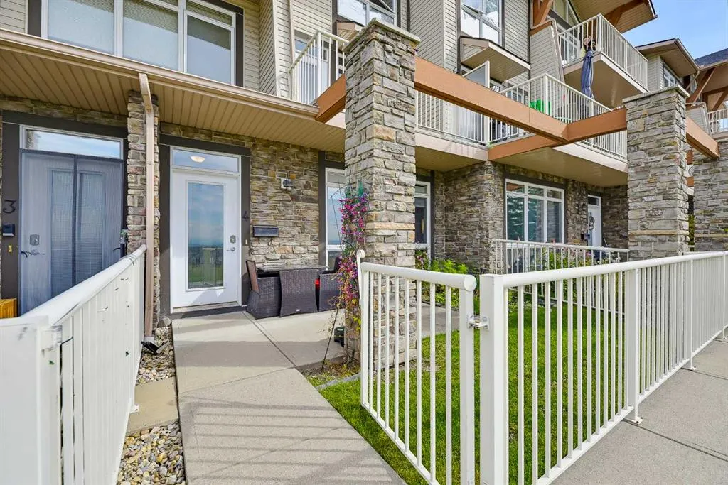 117 Rockyledge View NW #4