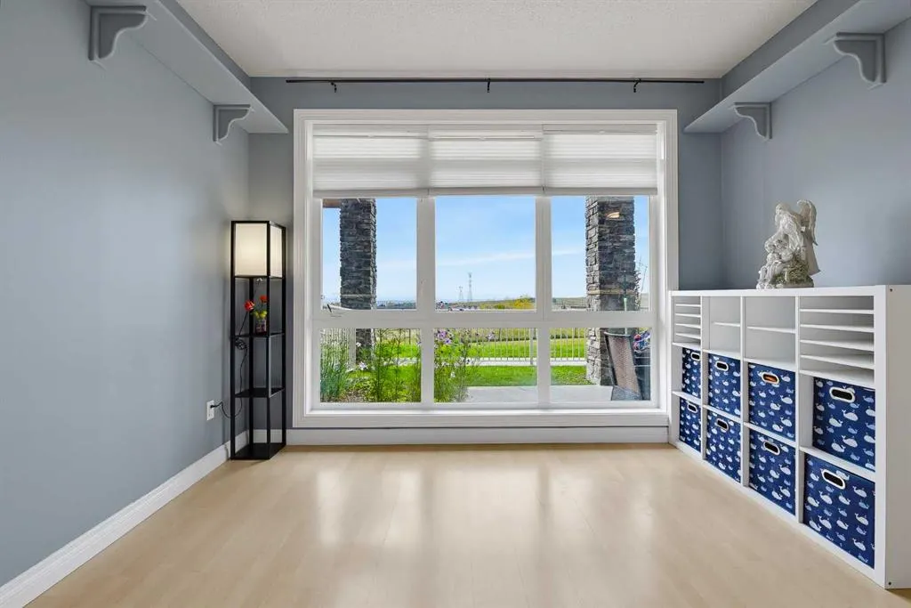 117 Rockyledge View NW #4