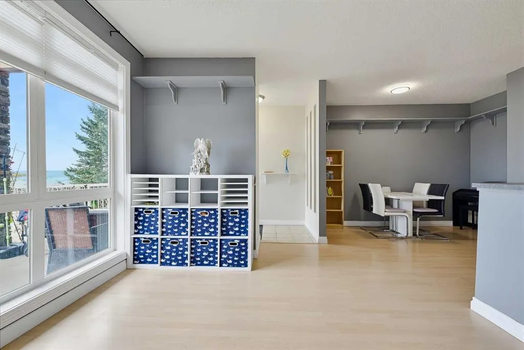 117 Rockyledge View NW #4