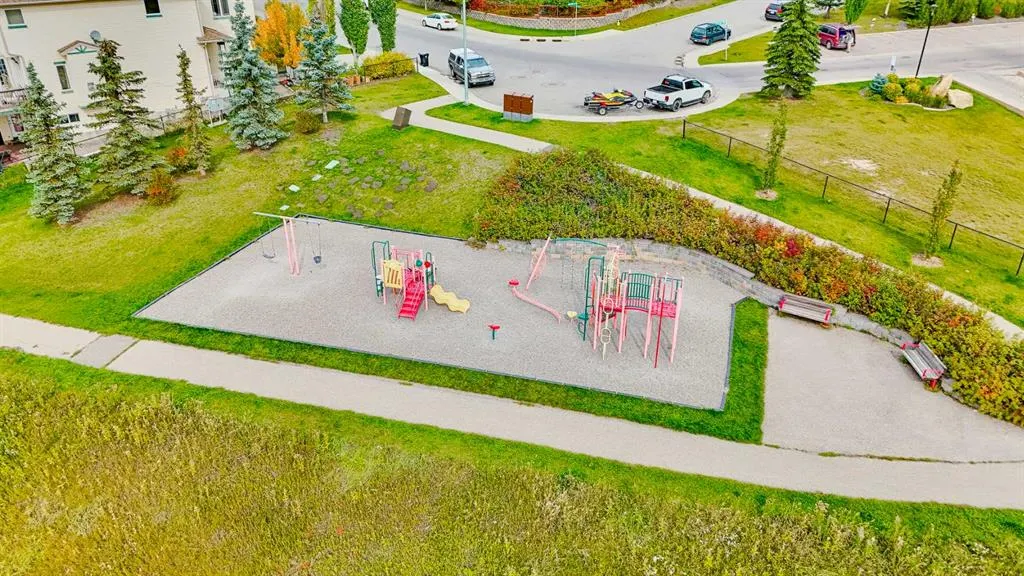117 Rockyledge View NW #4