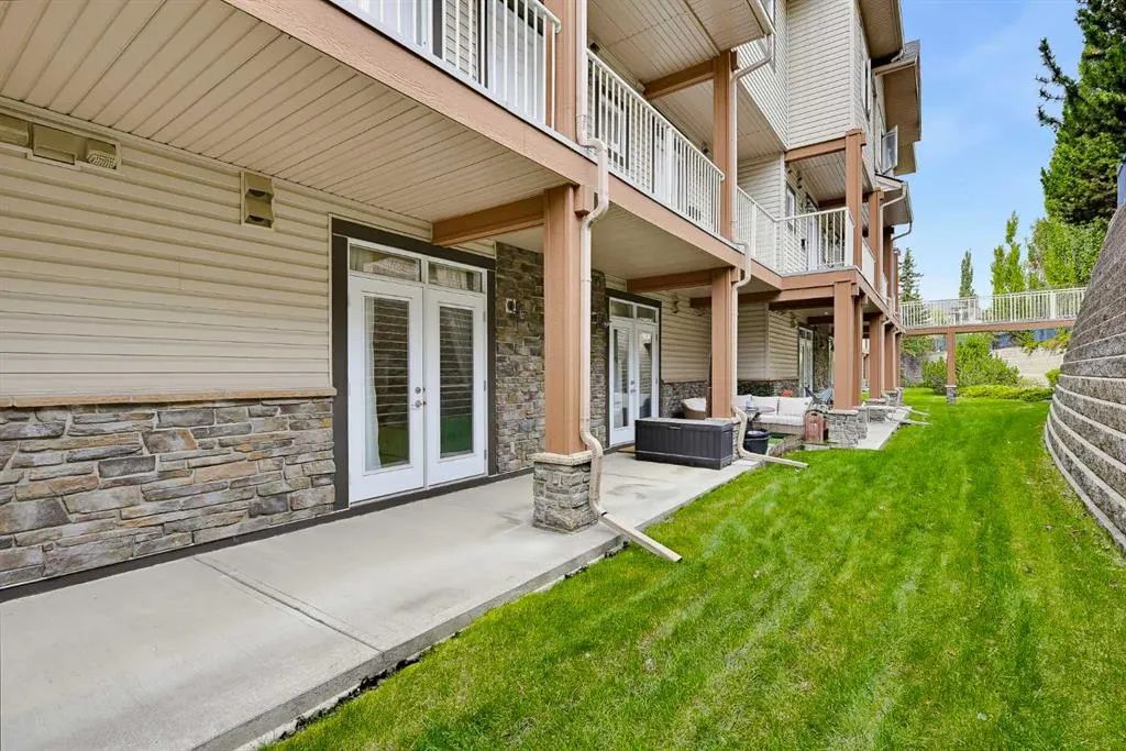 117 Rockyledge View NW #4