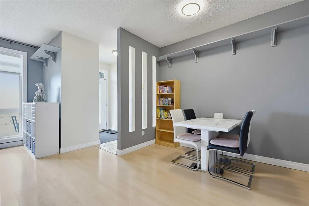 117 Rockyledge View NW #4