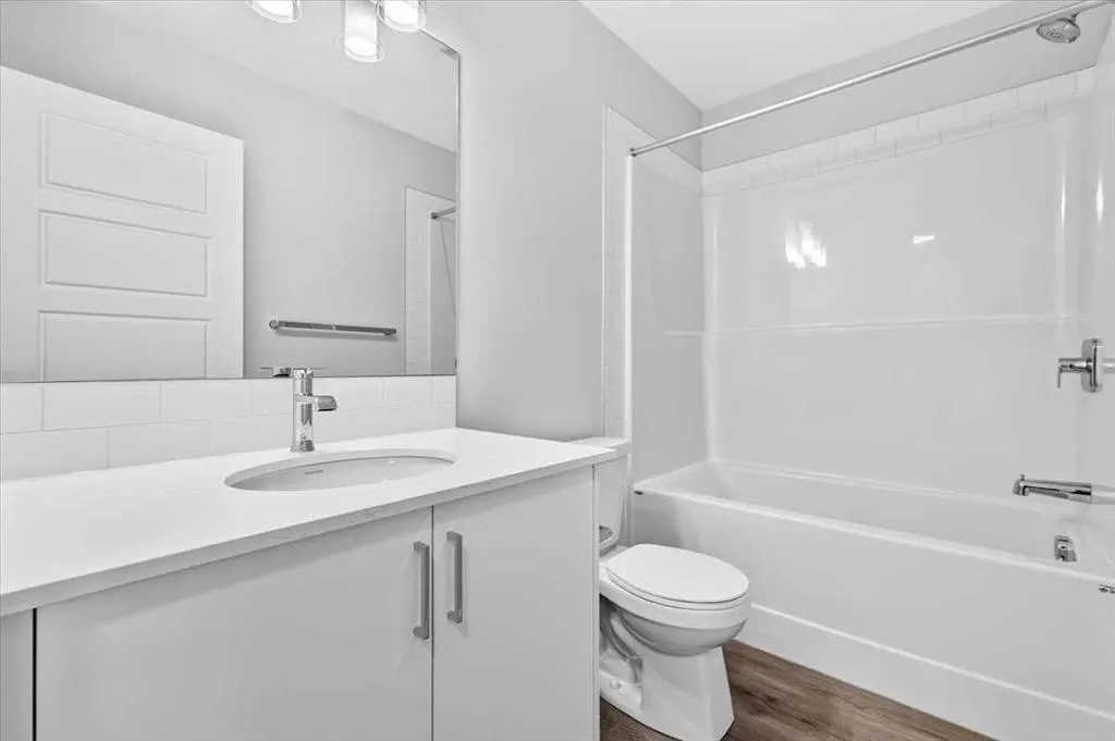 321 Hotchkiss Drive SE #602