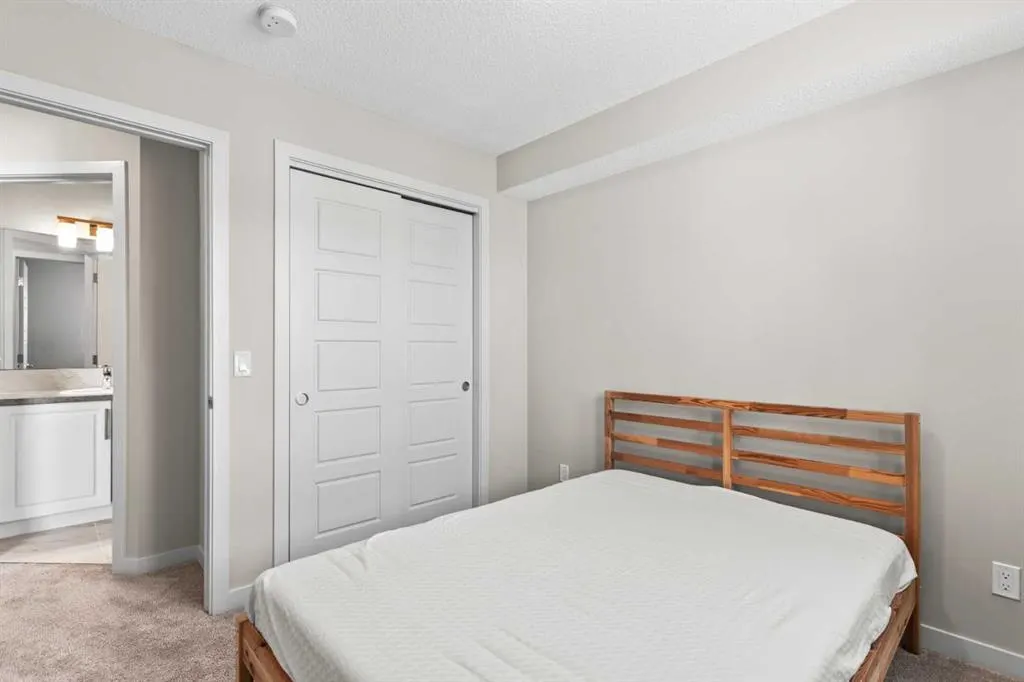32 Red Embers Parade NE #310