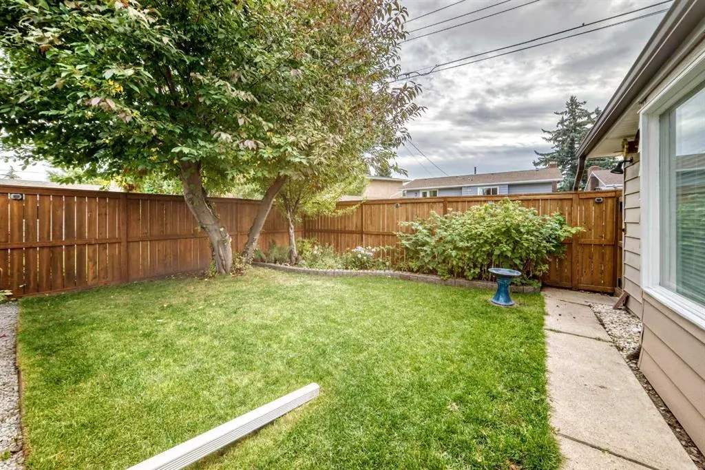 316 Glamorgan Place SW