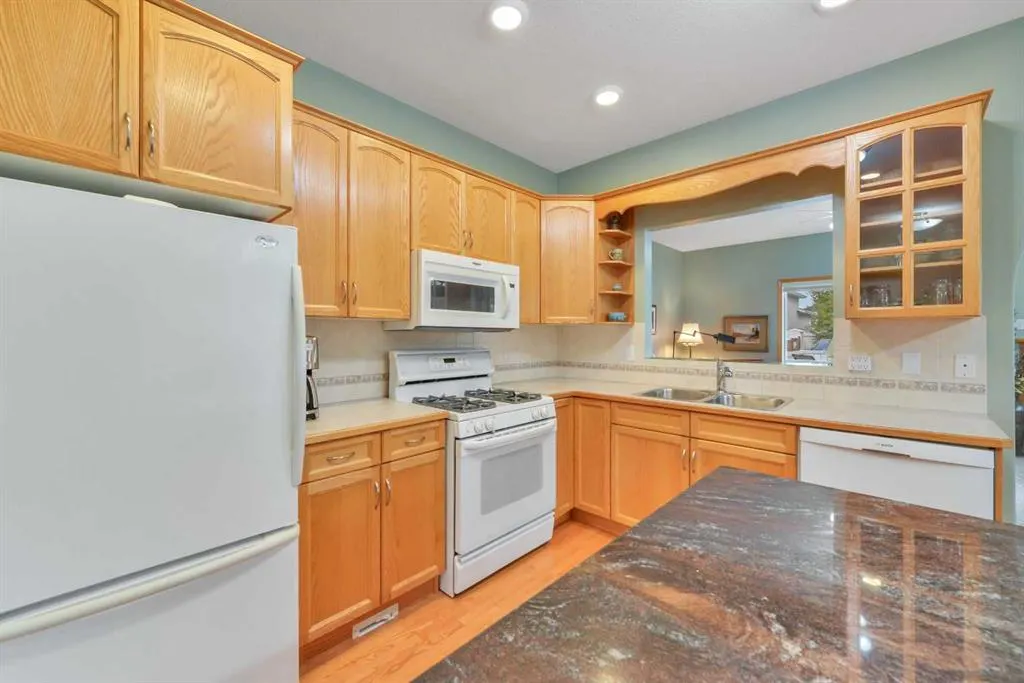939 Ramage Crescent #30