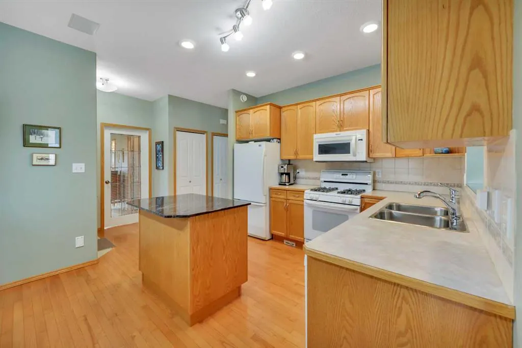 939 Ramage Crescent #30