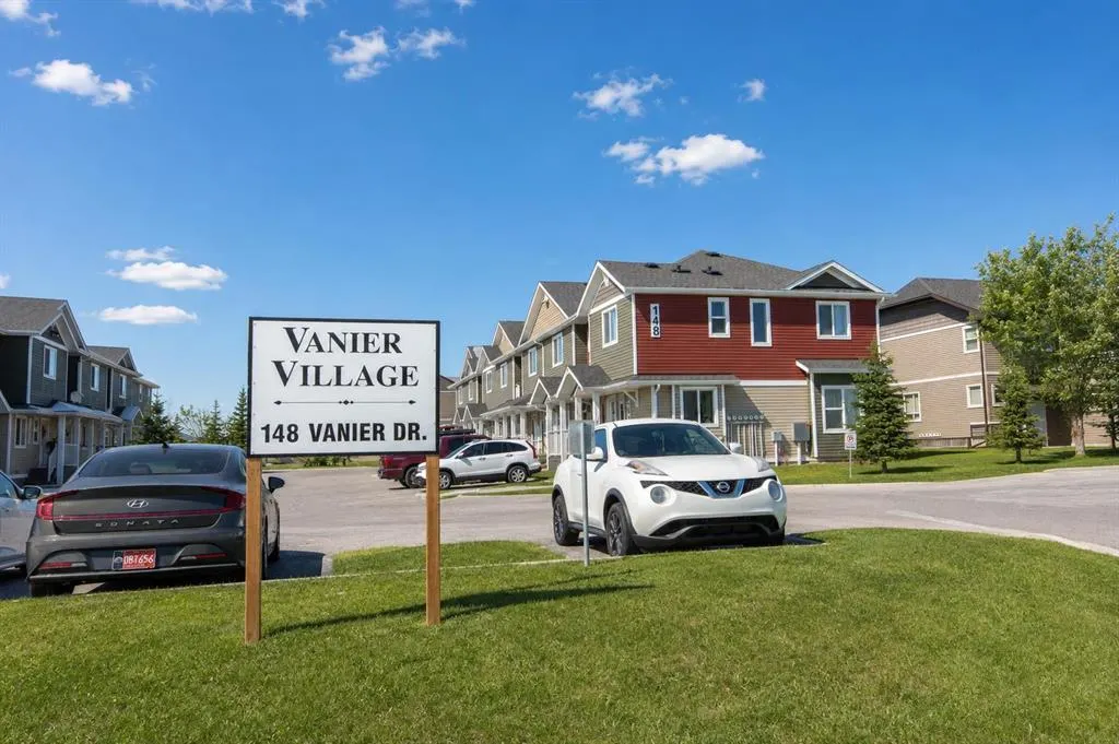 148 Vanier Drive #202
