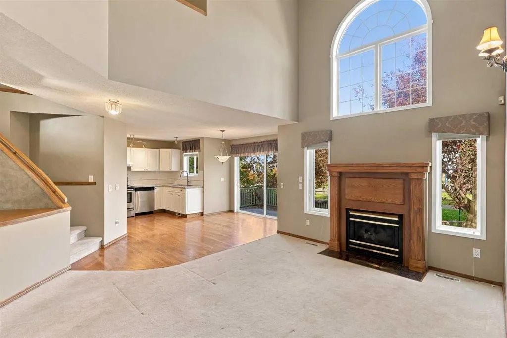 25 Arbour Ridge Park NW