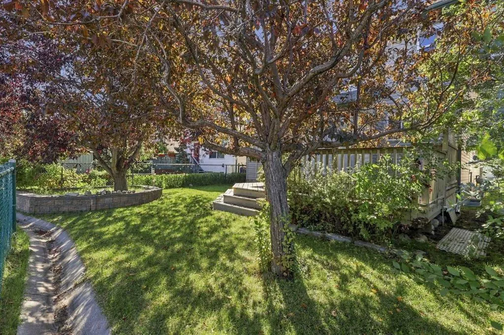25 Arbour Ridge Park NW