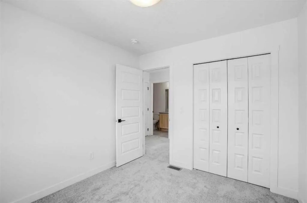 747 BAYVIEW Hill SW