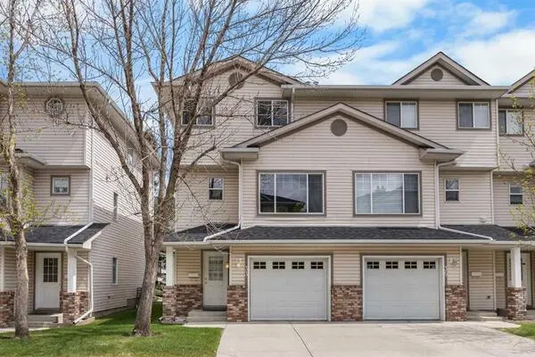 33 Country Hills Cove NW
