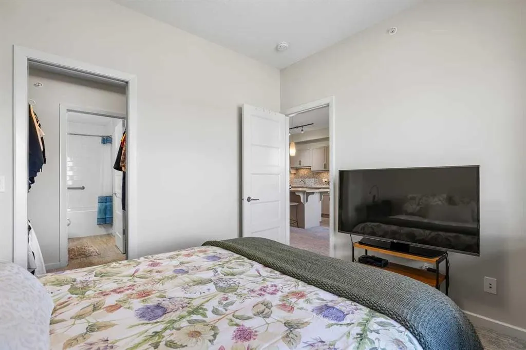 450 Kincora Glen Road NW #2405