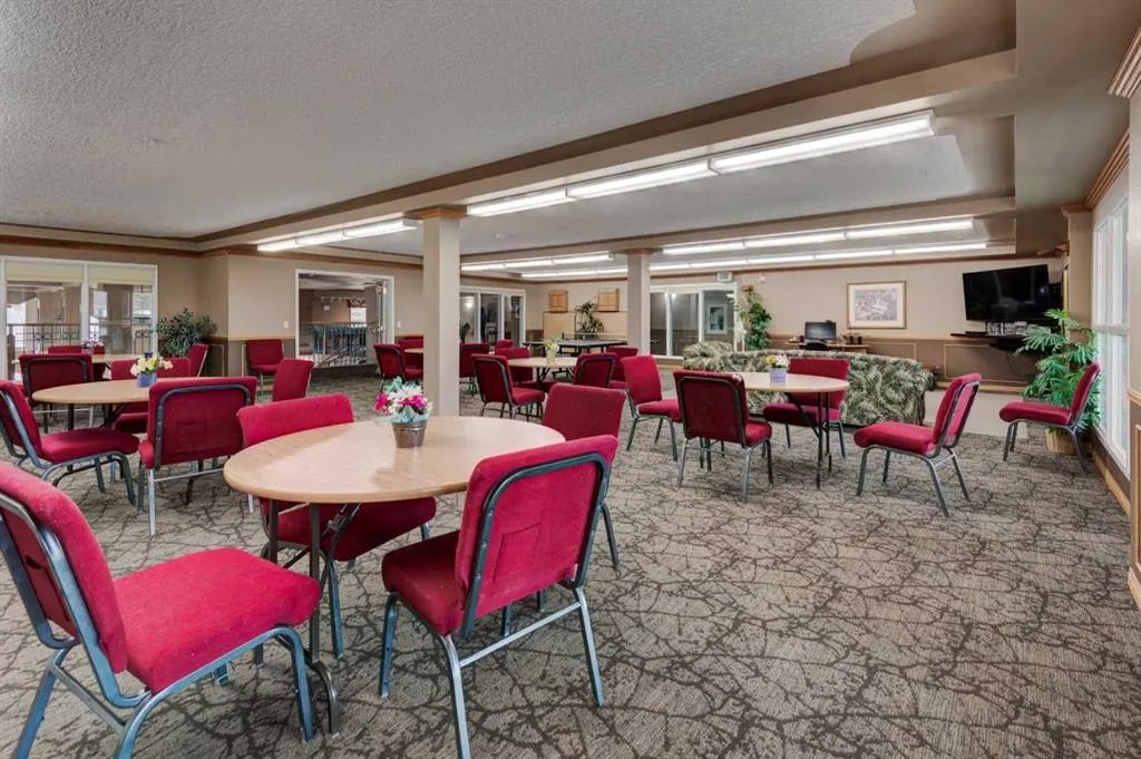 6868 Sierra Morena Boulevard SW #104