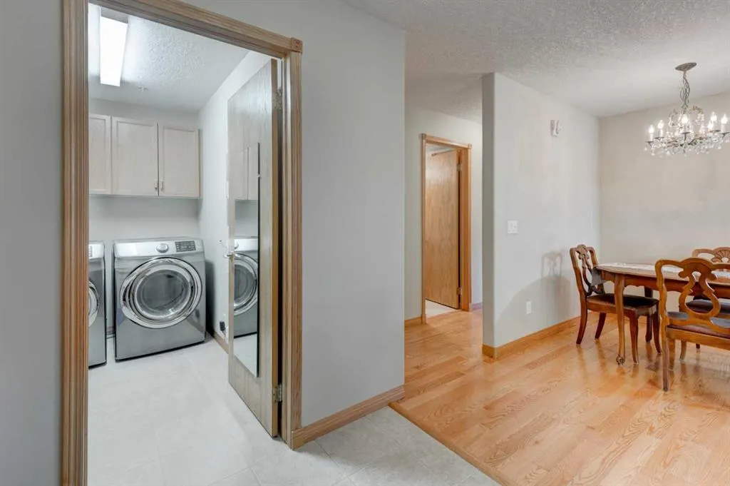 6868 Sierra Morena Boulevard SW #104