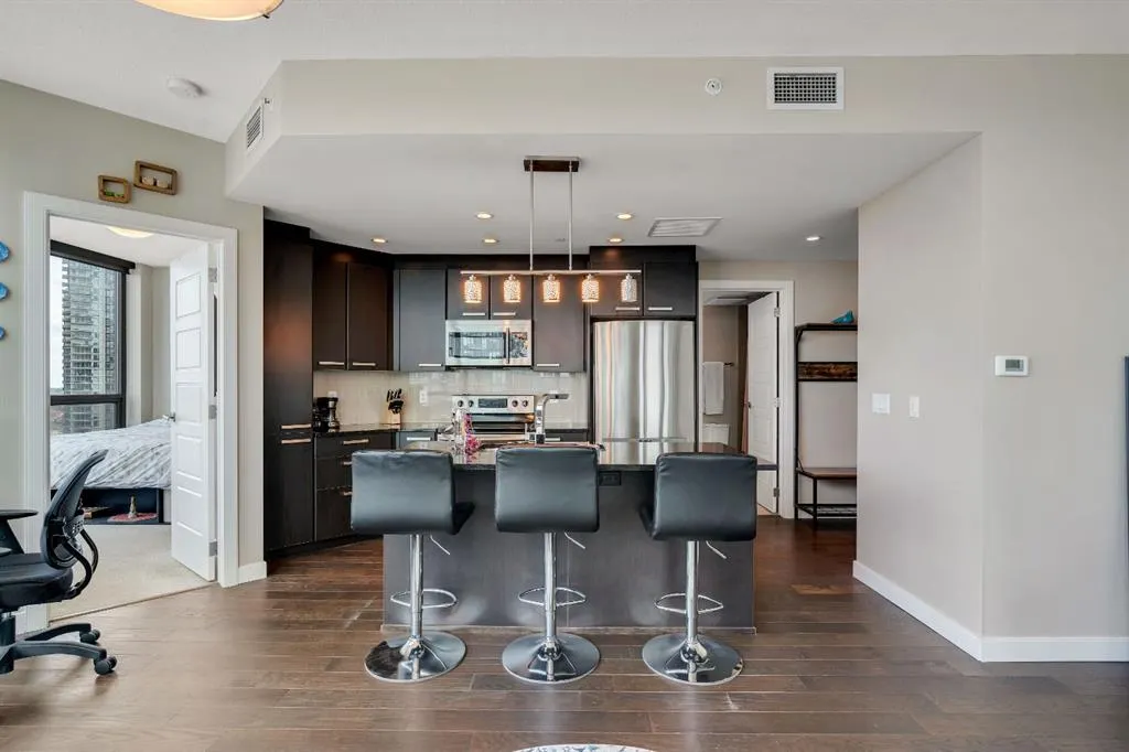 225 11 Avenue SE #2301