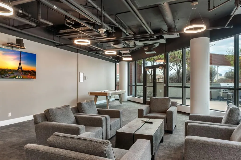 225 11 Avenue SE #2301