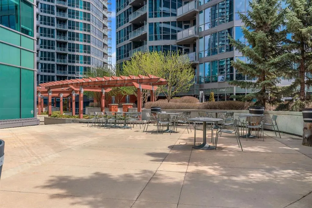 225 11 Avenue SE #2301