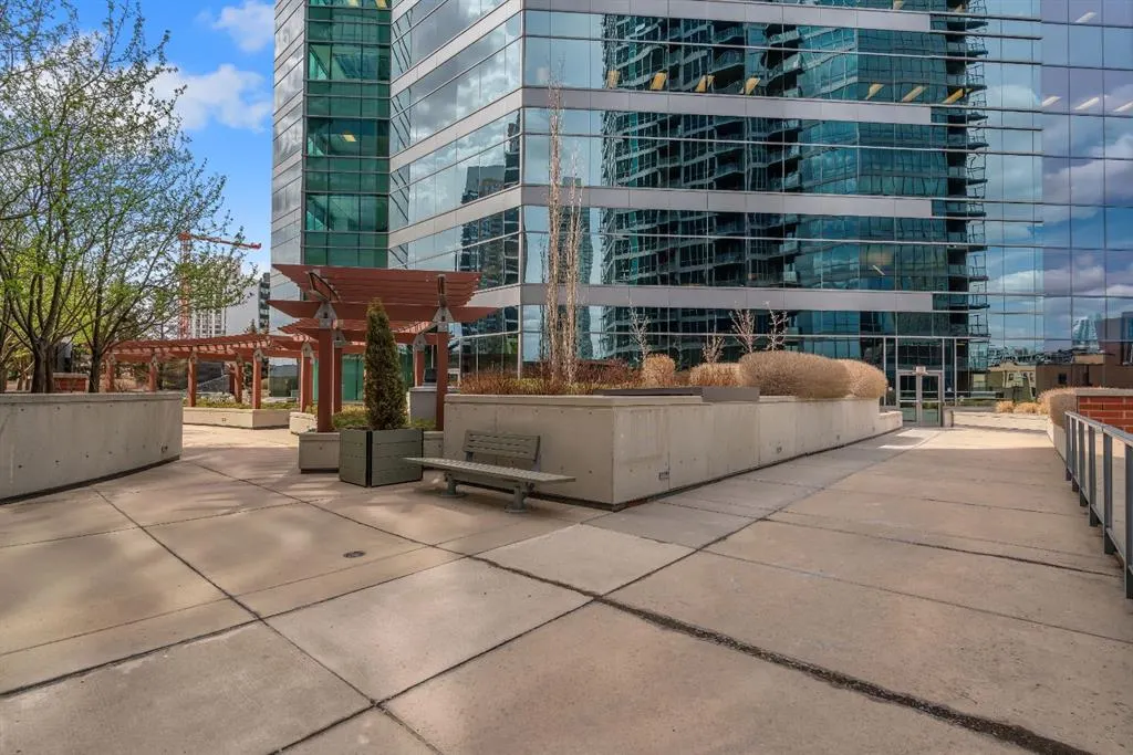 225 11 Avenue SE #2301