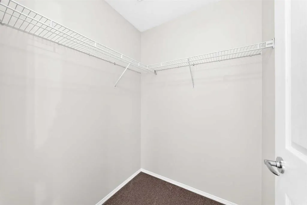 73 Inverness Green SE