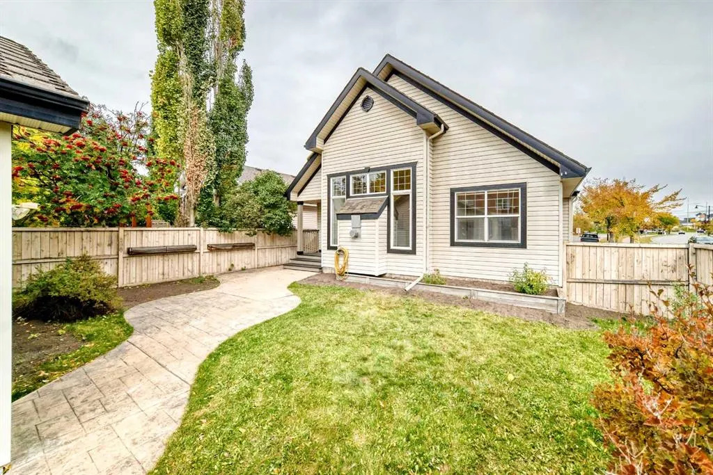 73 Inverness Green SE