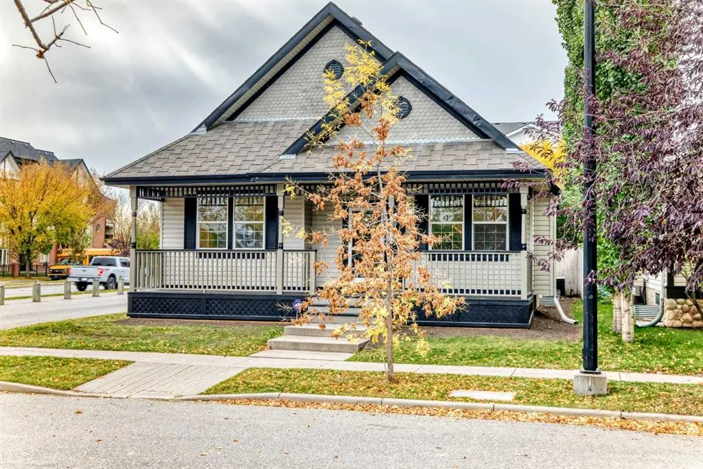 73 Inverness Green SE