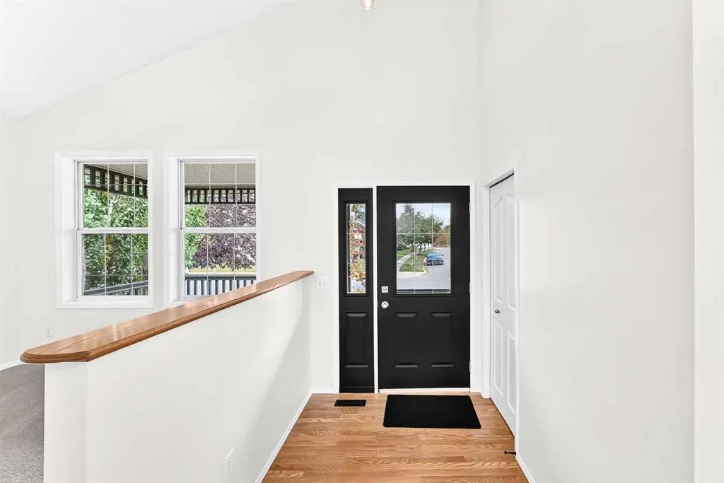 73 Inverness Green SE