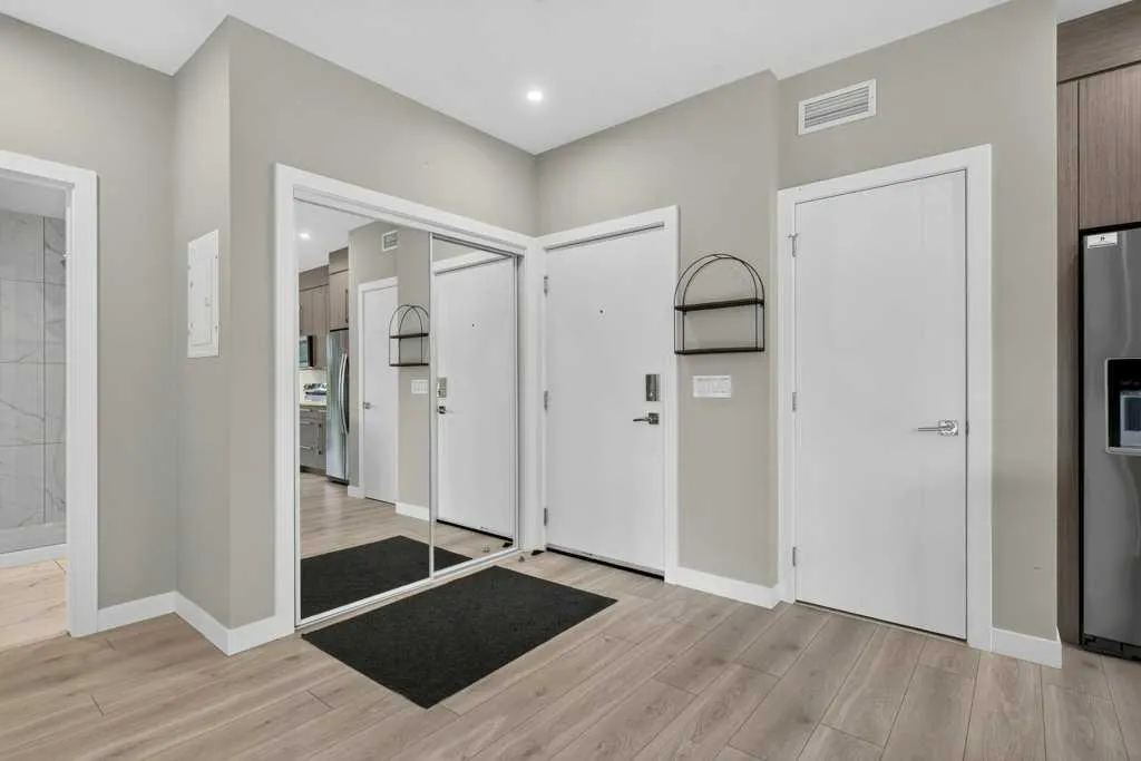 383 Smith Street NW #201