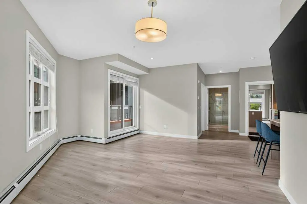 383 Smith Street NW #201