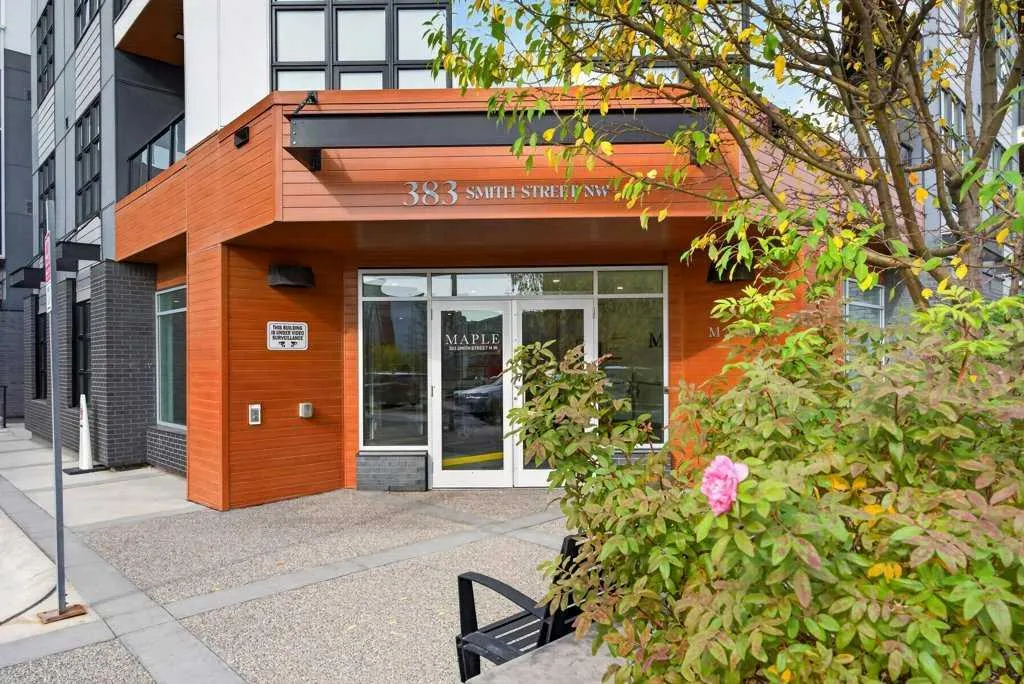 383 Smith Street NW #201