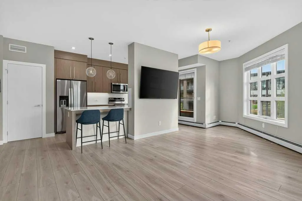 383 Smith Street NW #201