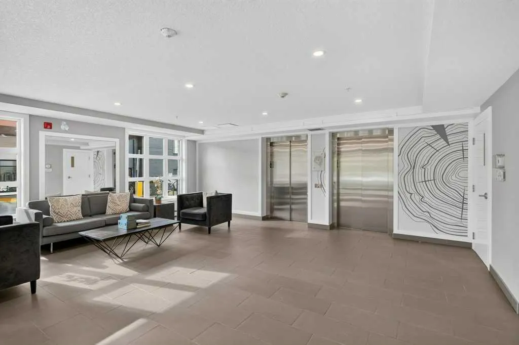 383 Smith Street NW #201