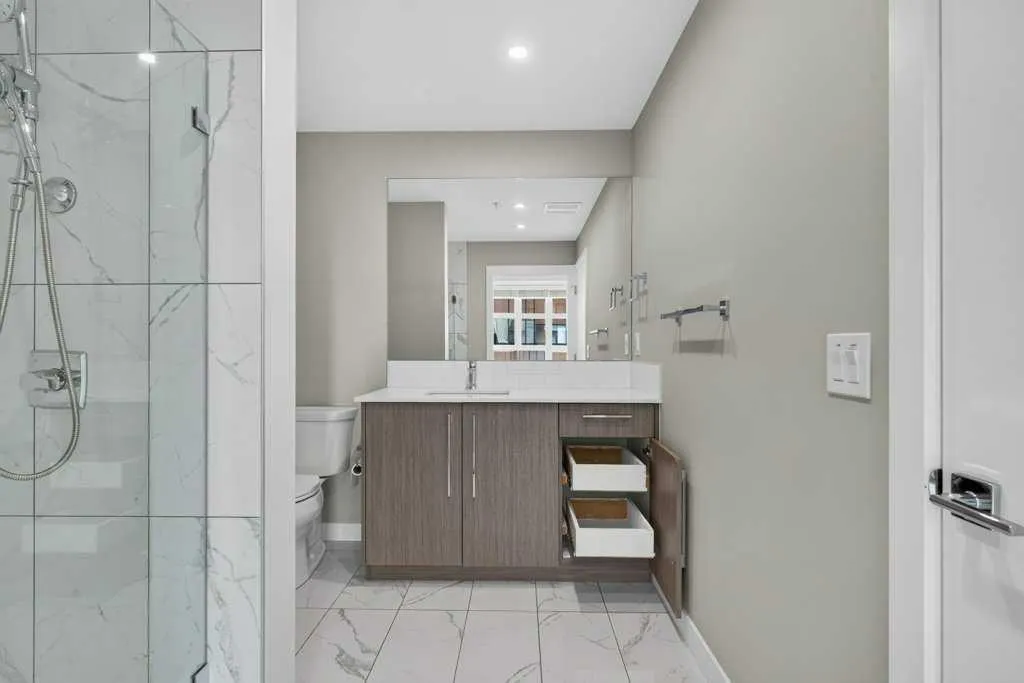 383 Smith Street NW #201