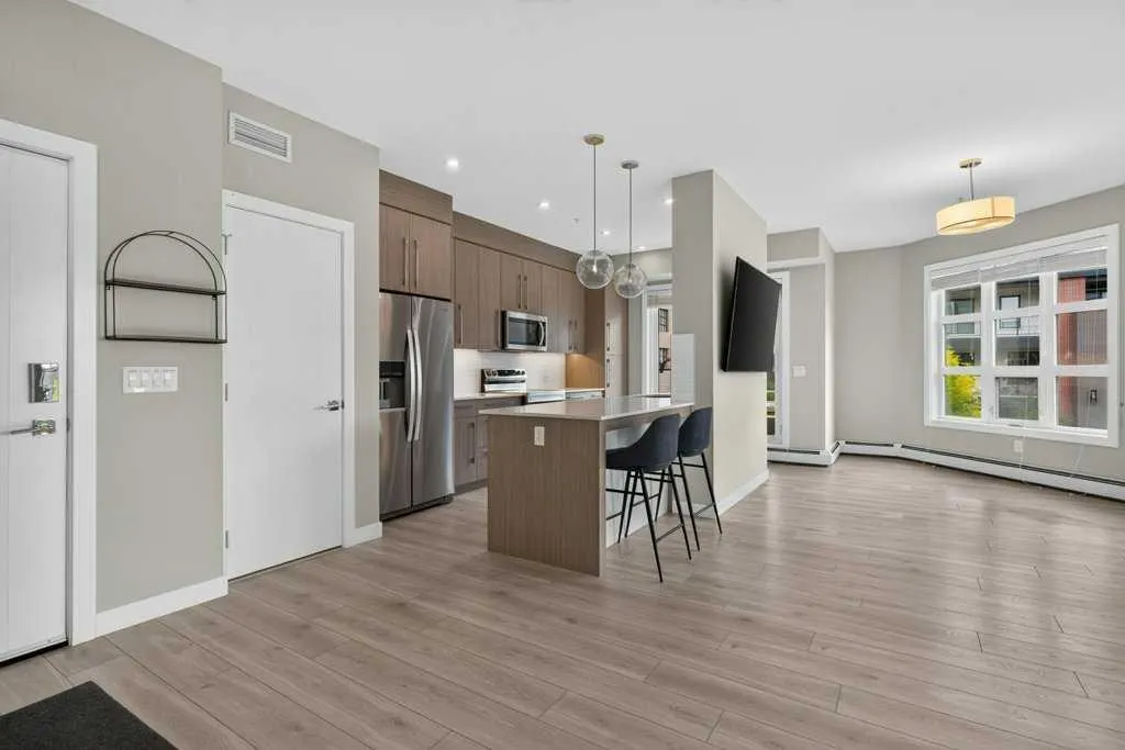 383 Smith Street NW #201