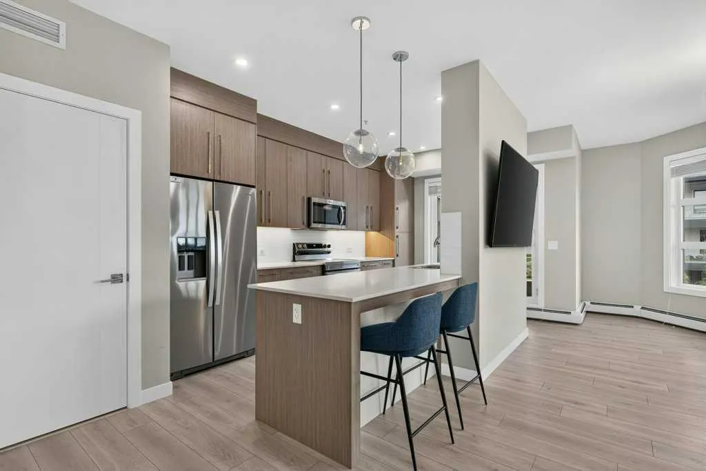 383 Smith Street NW #201