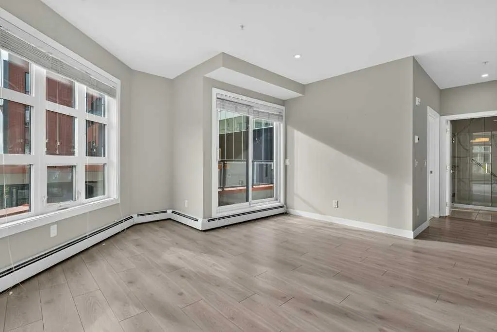383 Smith Street NW #201
