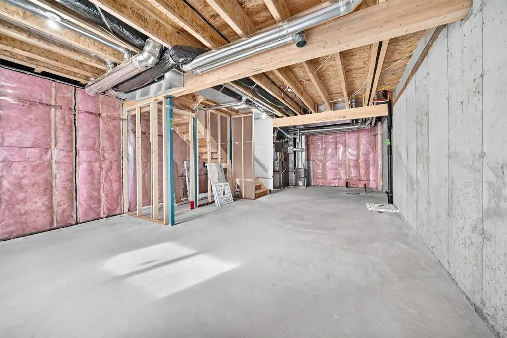 23 LAVELLE Close