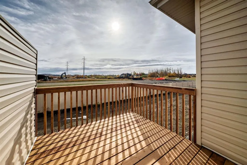 23 LAVELLE Close
