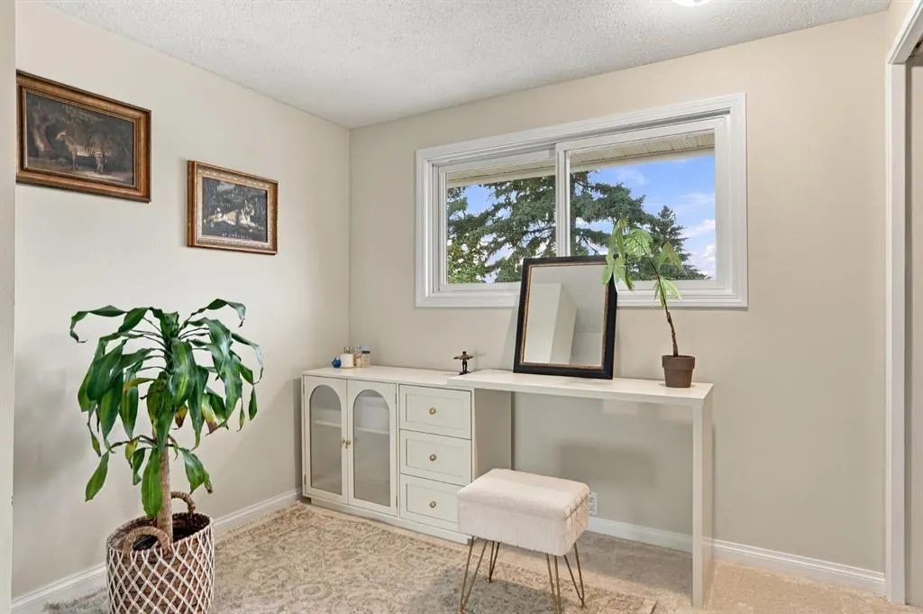 194 Rundleview Close NE