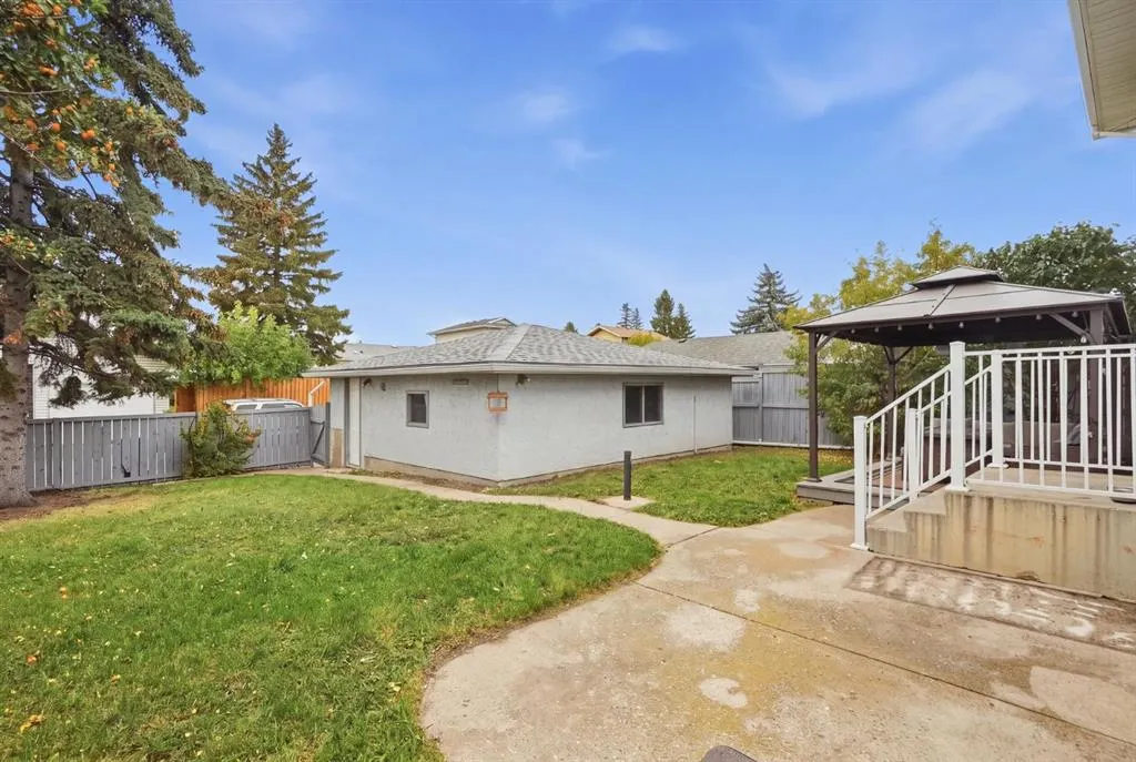 194 Rundleview Close NE