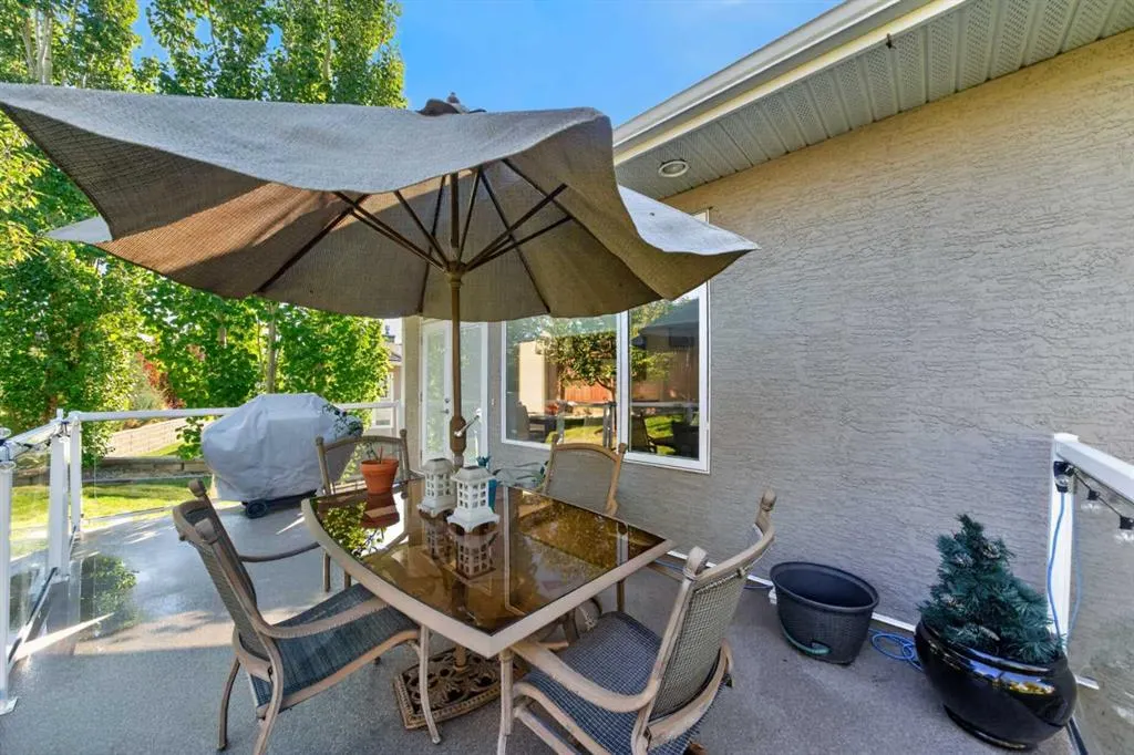 64 Elysian Crescent SW